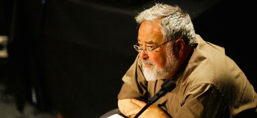 المنطق الطبيعي وصورنة الظواهر التداولية: ليكوف نموذجا