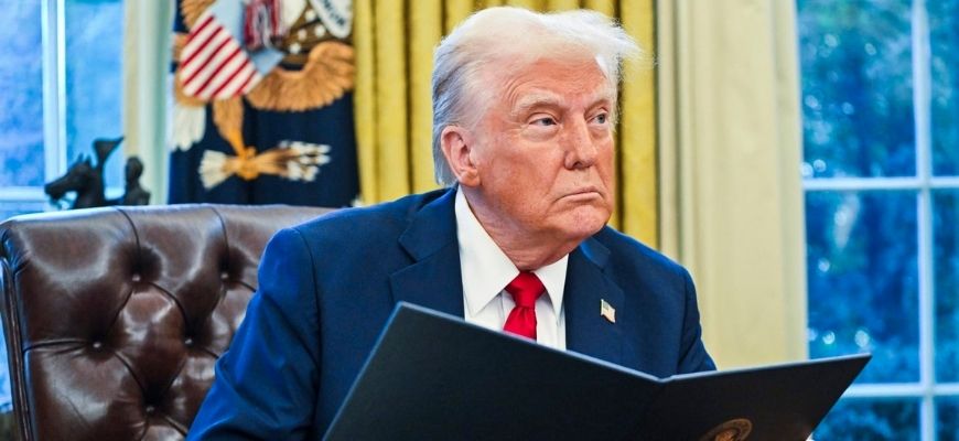 الفلسفة اليونانية وترامب: عندما يلتقي الواقعي بما لا يمكن تصوره