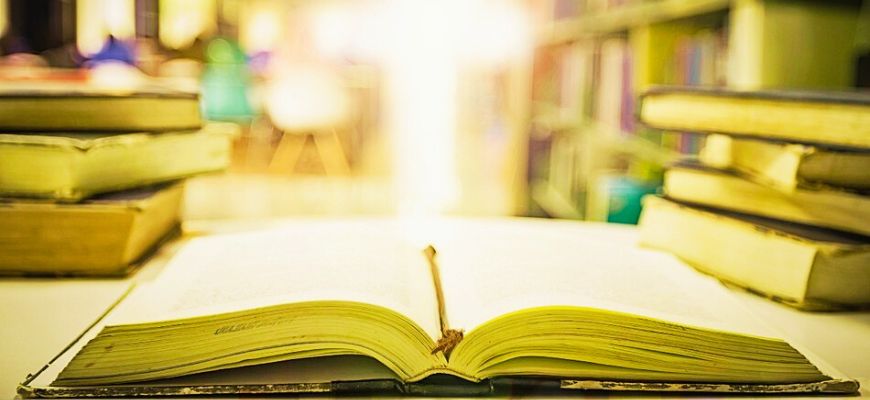 تأويلات القوة والضعف بين اللاهوت والأدب: قراءة فلسفية مقارنة بين شخصية غريغور سامسا والنبي يعقوب