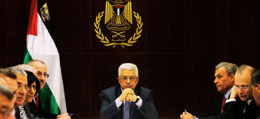بين الاعترافات العالمية والواقع المحلي:  السلطة الفلسطينية في مأزق الشرعية