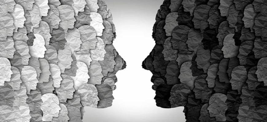 من "صراع الطبقات" إلى "صراع التأويلات": قراءة نقدية في تحولات اليسار العربي من المادية التاريخية إلى سياسات الهوية