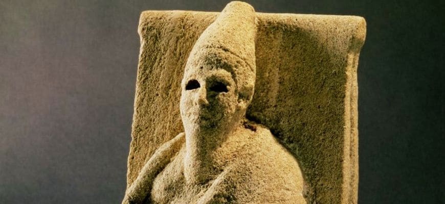 رحلة يهوه الوثنية إلى الإله الواحد